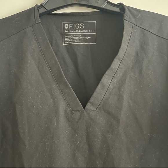 Figs Black Casma Short Sleeve Three-Pocket Medical Scrub Top 20334 - Picture 5 of 9
